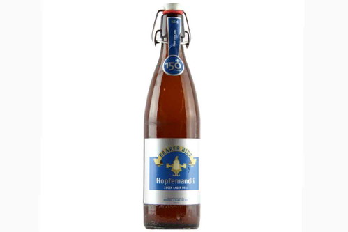 93 Punkte: HOPFEMANDLI ZUGER LAGER, Lager / SpezialStrohgelb mit dichtem, leicht gelblichem Schaum. Leichtes Heuaroma. Erfrischend und leicht im Antrunk. Nicht mehr ganz schlanker Körper, erinnert etwas an bayerisches Helles. Der Malzgeschmack wird mit Hopfenaroma, aber nur minimaler Bittere balanciert. Brauerei Baar, Baar; Braumeister: Urs Rüegg
