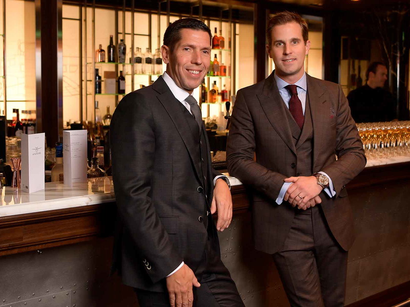 CEO Globus Thomas Herbert und CEO IWC Schaffhausen Christoph Grainger-Herr bei der IWC Schaffhausen Eröffnung von «Les Aviateurs».