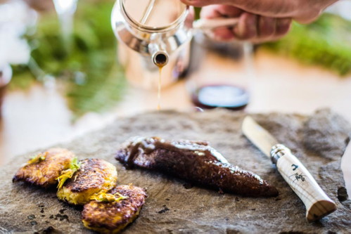 Die Kreationen von Jean-Marc Veyrat machen das «Maison des Bois» zu einem der besten Restaurants der europäischen Schigebiete.