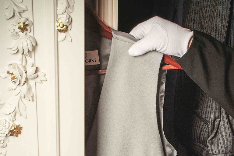 Perfektion: Die Arbeit als Butler erfordert Diskretion, Geschick und Gewissenhaftigkeit. 