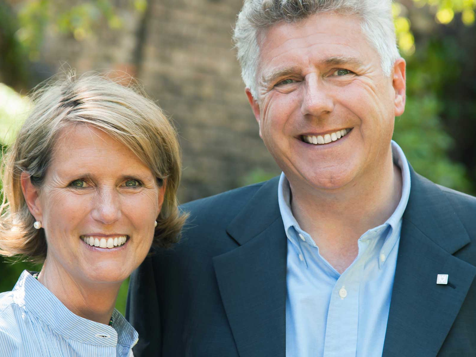 Anja Wegeler-Drieseberg und Tom Drieseberg führen das Weingut Wegeler.