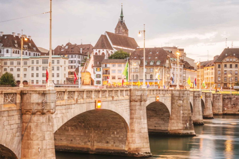 Basel ist bekannt für seine Läckerli.