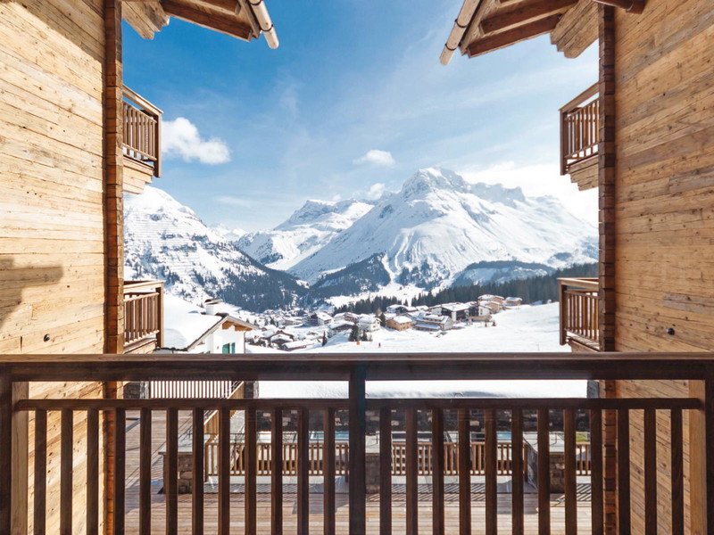 Das «Chalet N» in Lech bietet einen faszinierenden Ausblick über den Arlberg.&nbsp;