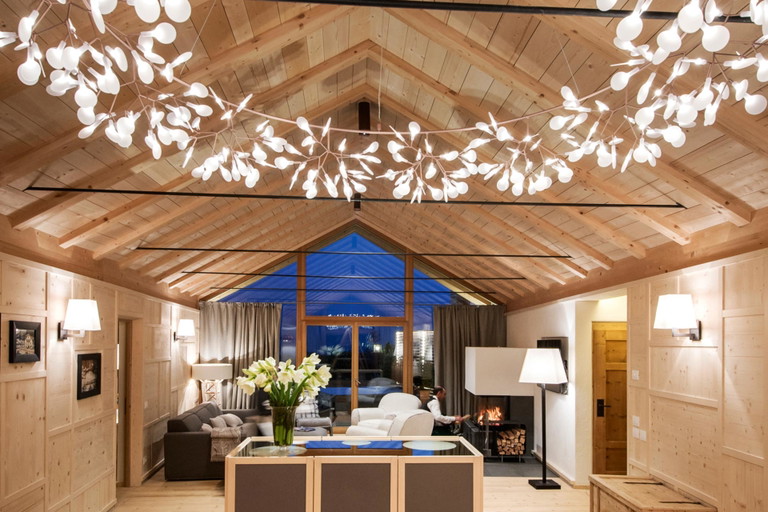 Chalet Zeno Die Grenzen zwischen Pflicht und Kür sind in Luxus-Chalets fliessend.&nbsp;