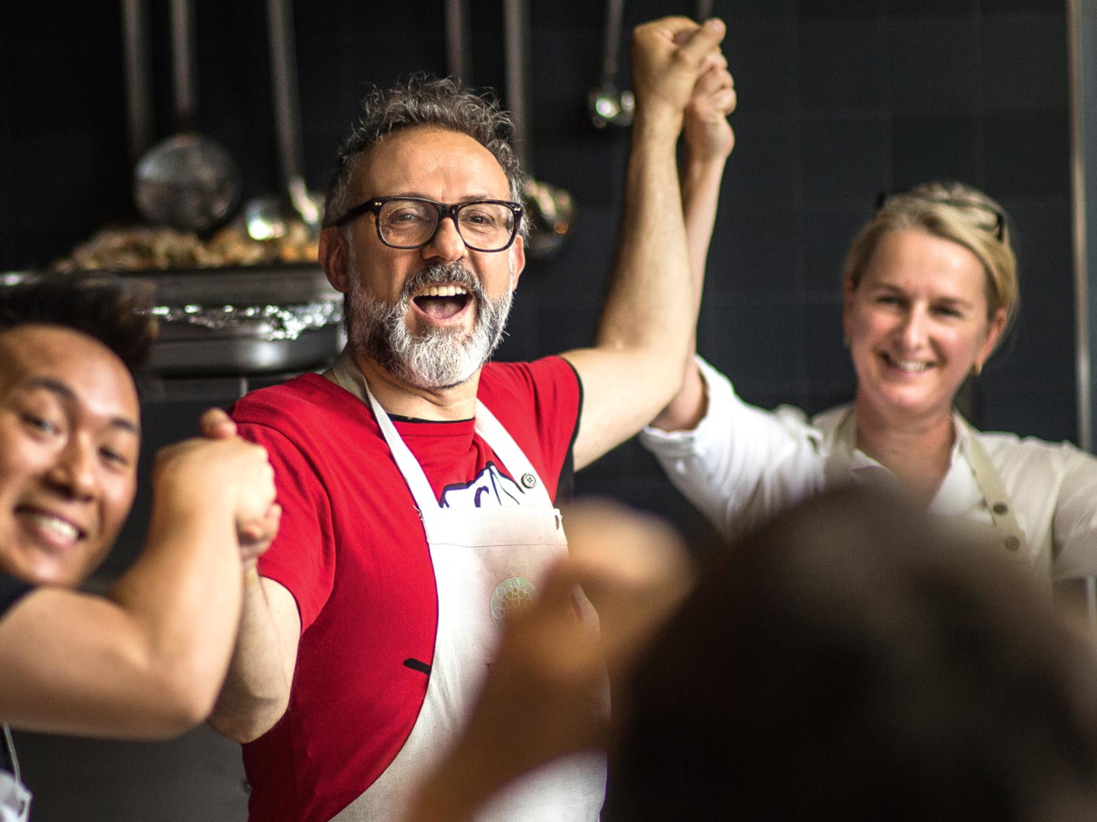 Gemeinsam gegen die Verschwendung von Essen: Massimo Bottura tourt mit »Food for Soul« um die ganze Welt.