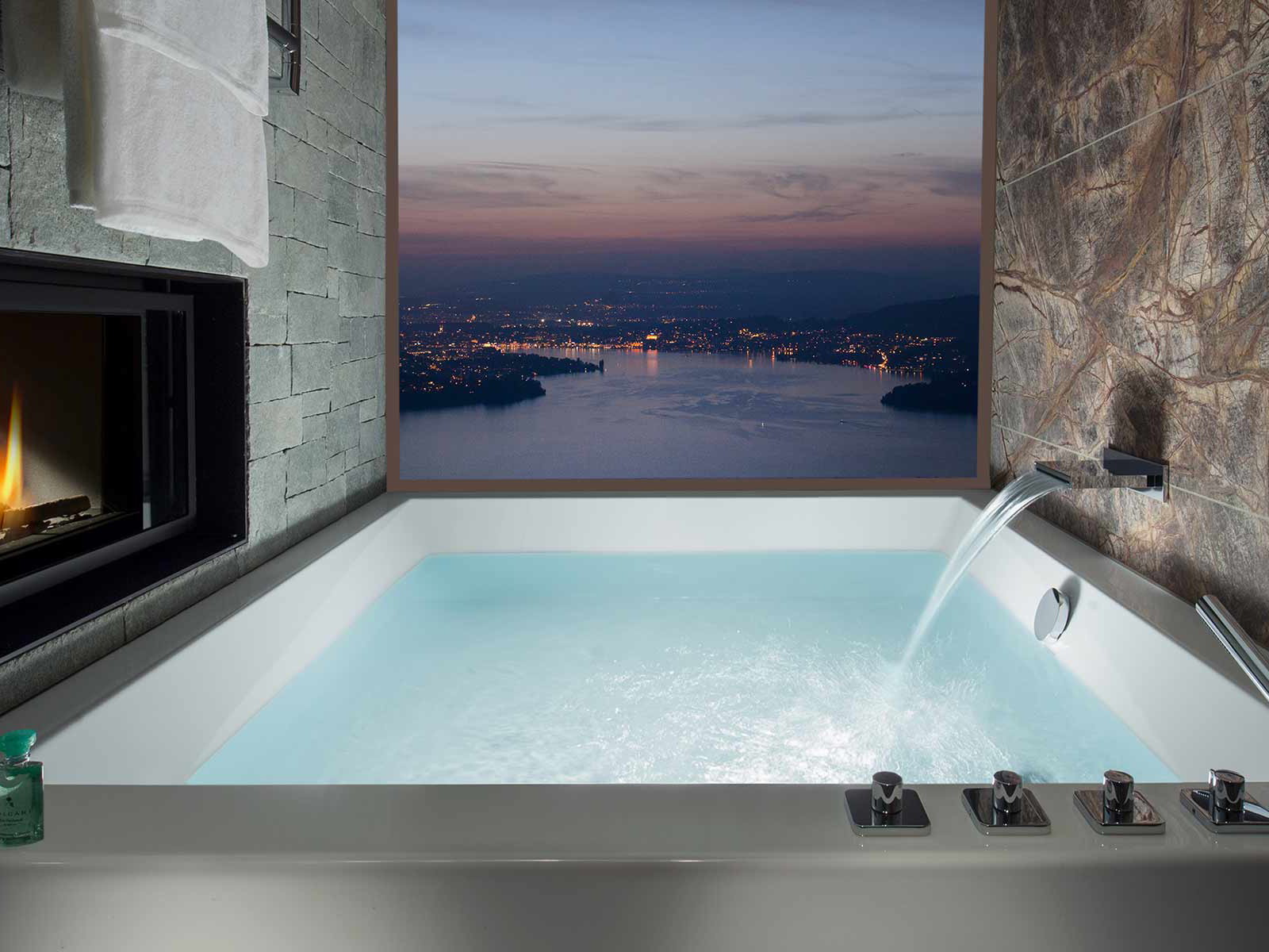 Badezimmer mit Aussicht