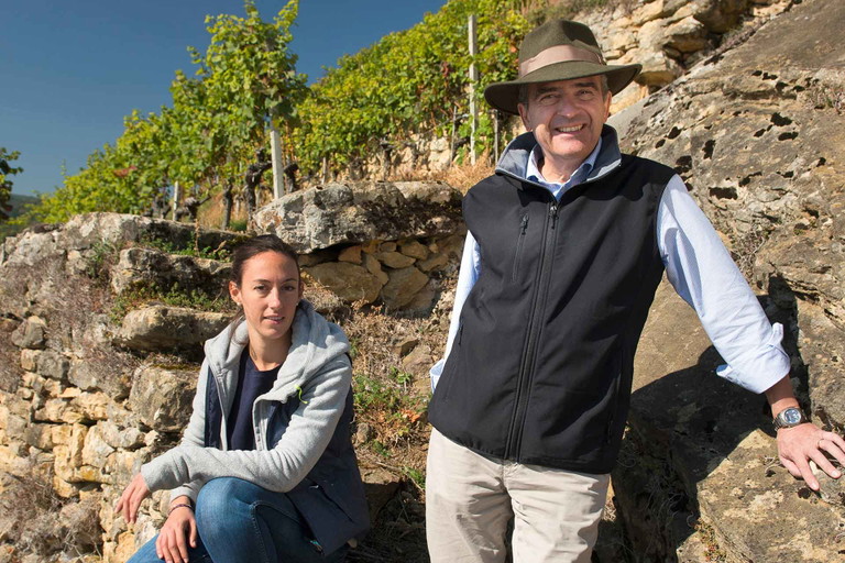 Betriebsleiterin Annie Rossi und Besitzer Matthias Tobler führen die Domaine de Grillette in eine vielversprechende Zukunft.