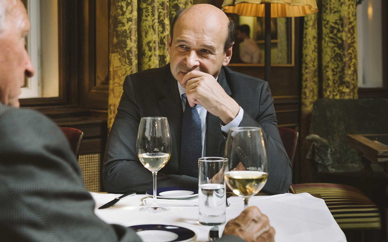Dominique Meyer: Der gebürtige Elsässer weiß ein Glas gehaltvollen Rieslings wohl zu schätzen.