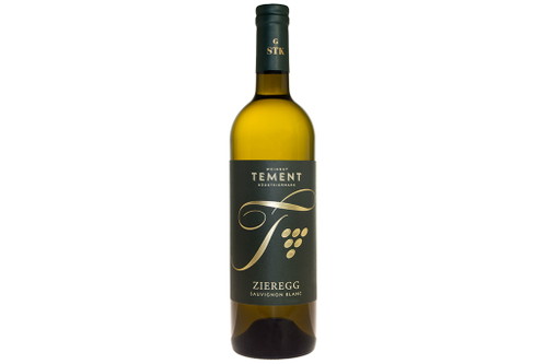 Sauvignon Blanc ZIEREGGWeingut Tement, Berghausen SüdsteiermarkFeine gelbe Tropenfrucht, minera­lischer Touch, zarter Blütenhonig, facettenreiches Bukett. Komplex, weiße Fruchtsüße, sehr gute Tiefe und Frische, ein vollkommen harmonischer Wein mit überzeu­gender Länge. Die österreichische Sauvignon-Blanc-Ikone. www.tement.at, € 45,–