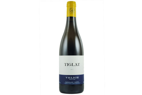 Chardonnay TIGLATWeingut Velich, Apetlon , NeusiedlerseeMit feinen Gewürzanklängen unterlegte gelbe Apfelfrucht, ein Hauch von Tropenfrucht und Wiesenkräutern, mineralischer Touch, zart nach Orangenblüten. Gelbe Frucht, ein Hauch von Kokos, finessenreicher Säurebogen, salzig unterlegt, saliner Touch im Abgang. www.velich.at, ca. € 50,–
