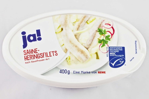 6. Platz, 89 Punkte*: Ja!&nbsp;Sahne-Heringfilets nach Hausfrauenart€ 1,35 für 400 g (Kilopreis: € 3,40) ReweDie Optik ist frisch, mit einer klaren Rezeptur. Angenehme Konsistenz der großen Filetstücke.&nbsp;Die Sauce ist eher mächtig – das ist Geschmackssache. Ein Tester schätzte das besonders.