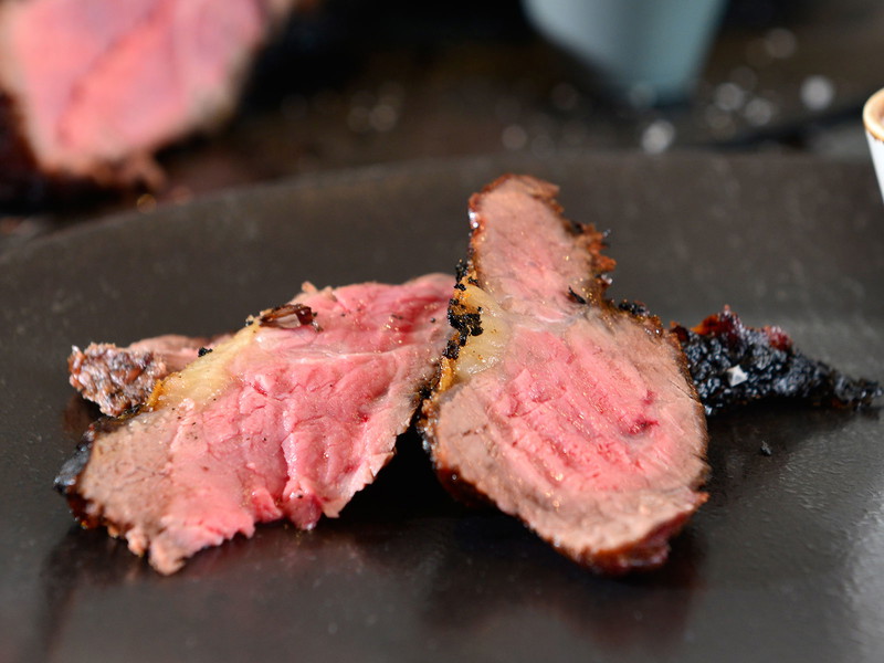 Saftiges Porterhouse Steak vom Josper Grill.