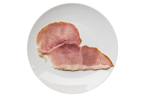 2. Platz, 96 Punkte: Frierss Beinschinken (handgeschnitten)€ 3,99 für 100 g Meinl am GrabenDunkles Rosa, perfekt handgeschnitten, glänzend. Fleischige Nase. Extrem saftig am Gaumen, butterweiches Fett, ausgewogen, nussig, tolle Textur.