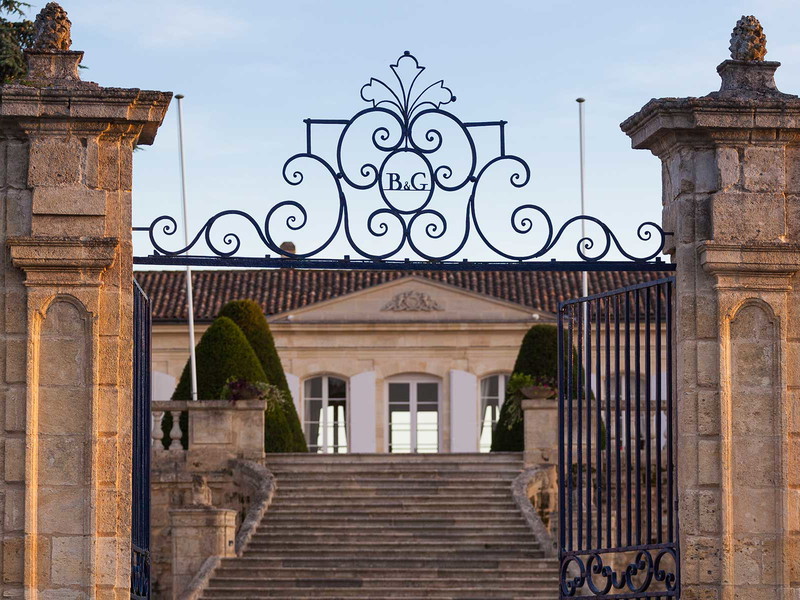Sitz von Barton &amp; Guestier ist im Château Magnol.