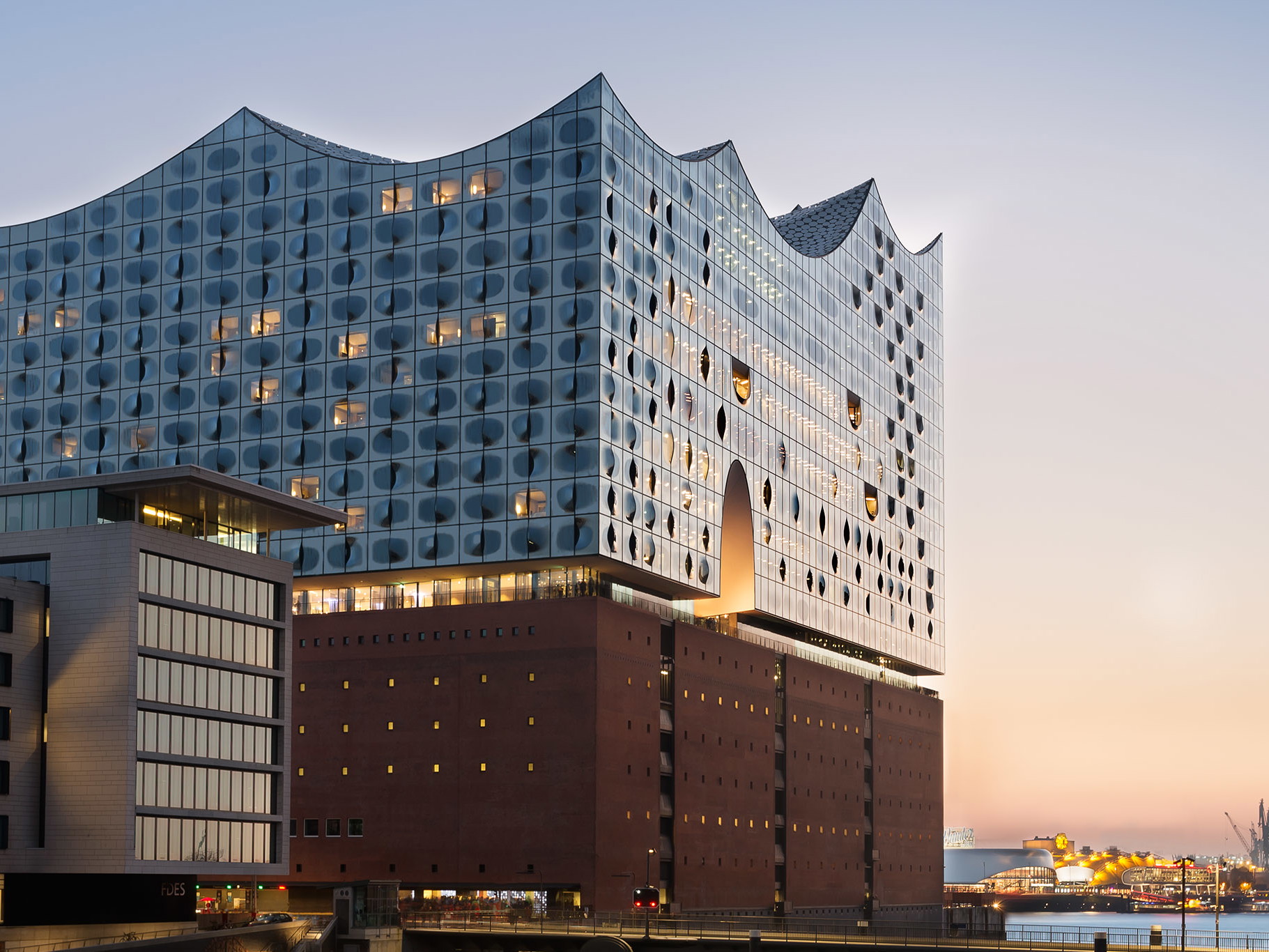 Auf der Suche nach einem neuen Chef – das Westin Hamburg in der Elbphilharmonie.