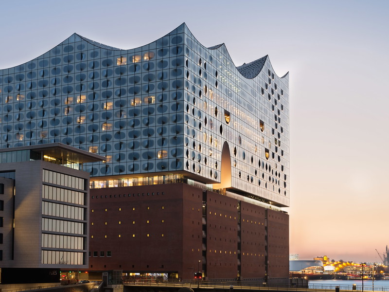 Auf der Suche nach einem neuen Chef – das Westin Hamburg in der Elbphilharmonie.