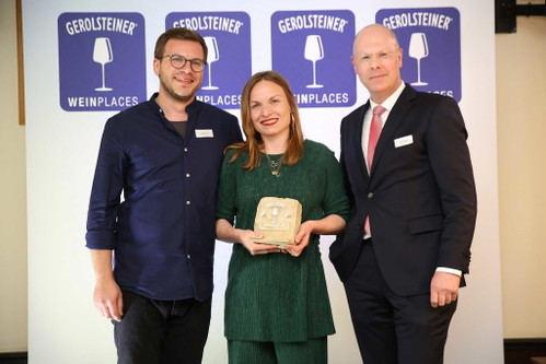 Weimar, Weinbar Weimar: Philipp Heine und Anna Koller mit Robert Mähler.