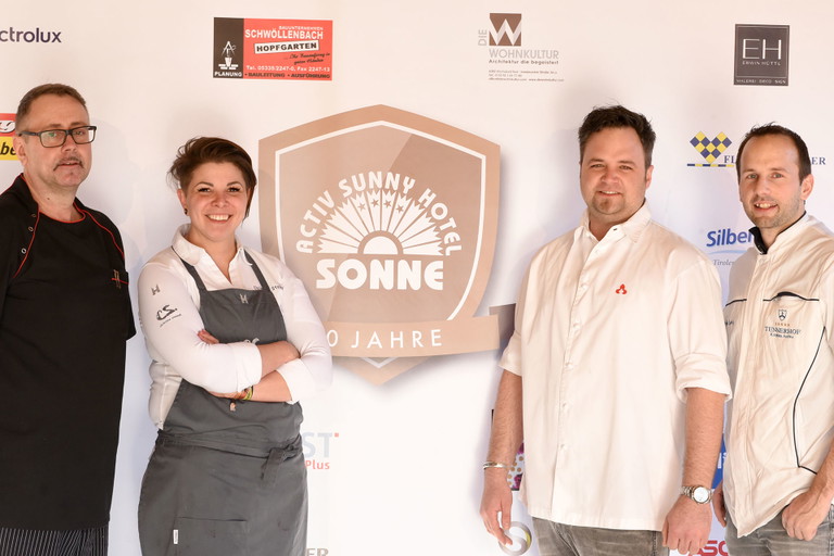 Für die Kulinarik des Abends verantwortlich: Die Topköche Andre Dietze, Christina Steindl, Gernot Bischofberger und Stefan Lenz.