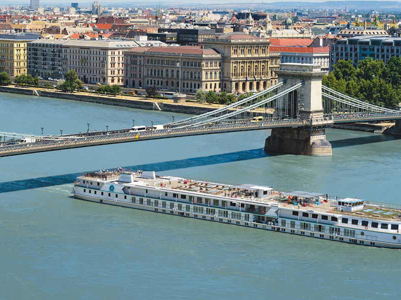 Die Crystal Mozart in Budapest