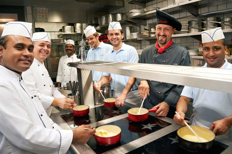 Die Brigade des «Swiss Chuchi» im «Hotel Adler».