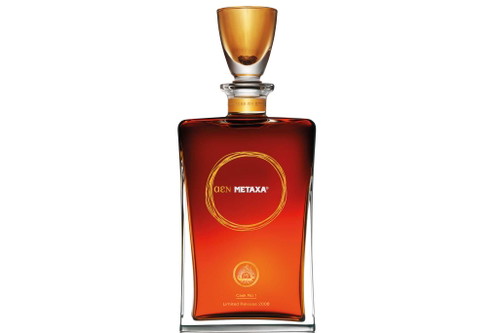 Metaxa AEN, 45,3 Vol.-% – Ausser Wertung Der Metaxa Aen war eine Limited Edition zum 120-jährigen Jubiläum&nbsp; im Jahr 2008. 1888 handgefertigte Dekanter aus Sèvres-Kristall wurden mit dem raren Inhalt des Fasses Nummer eins gefüllt. Nur noch einzelne Flaschen sind heute als Sammlerstücke zu erwerben. Ausdrucksstarker Geschmack nach Trauben, Vanille, Zimt, Gewürzen.