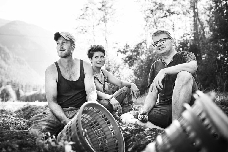 Von links: Marcel und Sabina Heinrich Tschalèr und Freddy Christandl.