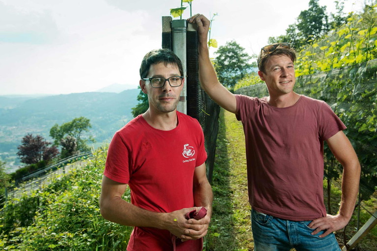 Bilden ein patentes Winzerpaar: Simone Favini und Claudio Widmer (v.l.).