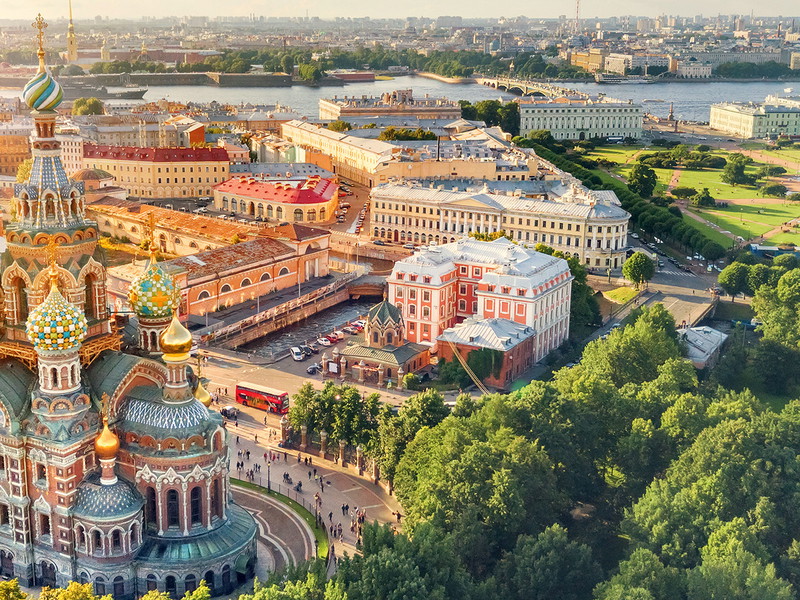 Das »Venedig des Nordens«: Die barock-klassizistische Altstadt von St. Petersburg gehört zum Weltkulturerbe der UNESCO.