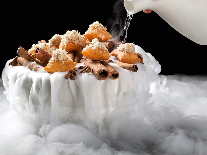 Dessert im »Funky Gourmet« in Athen: Mischung aus&nbsp; Molekular­küche und griechischen Kochtraditionen.