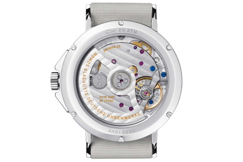 Nomos Glashütte «Ahoi» 