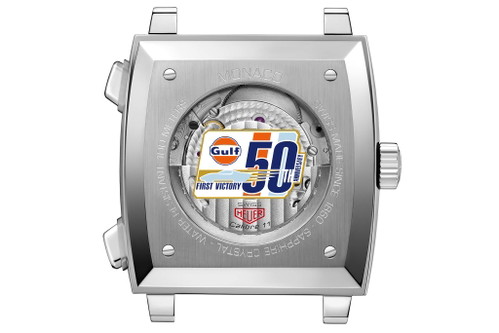 Die auf nur 50 Stück limitierte «Monaco Gulf 50ème Anniversaire» unterscheidet sich nur marginal von ihrem unlimitierten Pendant. Das Blau des Zifferblattes ist ein anderes und auf dem Sichtboden des Gehäuses prangt das Logo zum 50-Jahr-Jubiläum. Preis: rund 6700 CHF