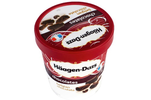 5. Platz, 92 Punkte: Häagen-Dazs Chocolates – Belgian Chocolate€ 4,99 für 500 ml (1000 ml: € 9,98) U. a. EdekaEine rustikale Optik. Dazu passend ist der sehr satte Geschmack mit Espresso-/Röstaromen. Ein wenig körnig im Mund. Was für die einen ein sehr guter Schokogeschmack ist, war den anderen gerade deswegen zu »laut«.