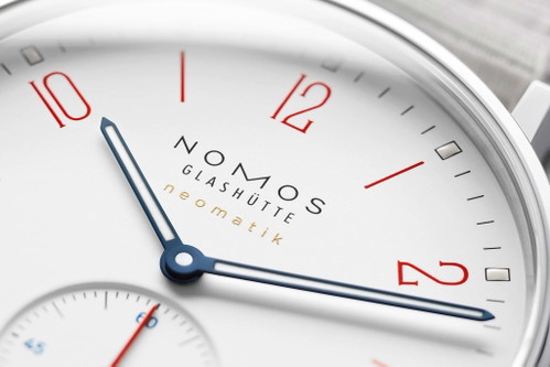 Nomos Glashütte «Ahoi»