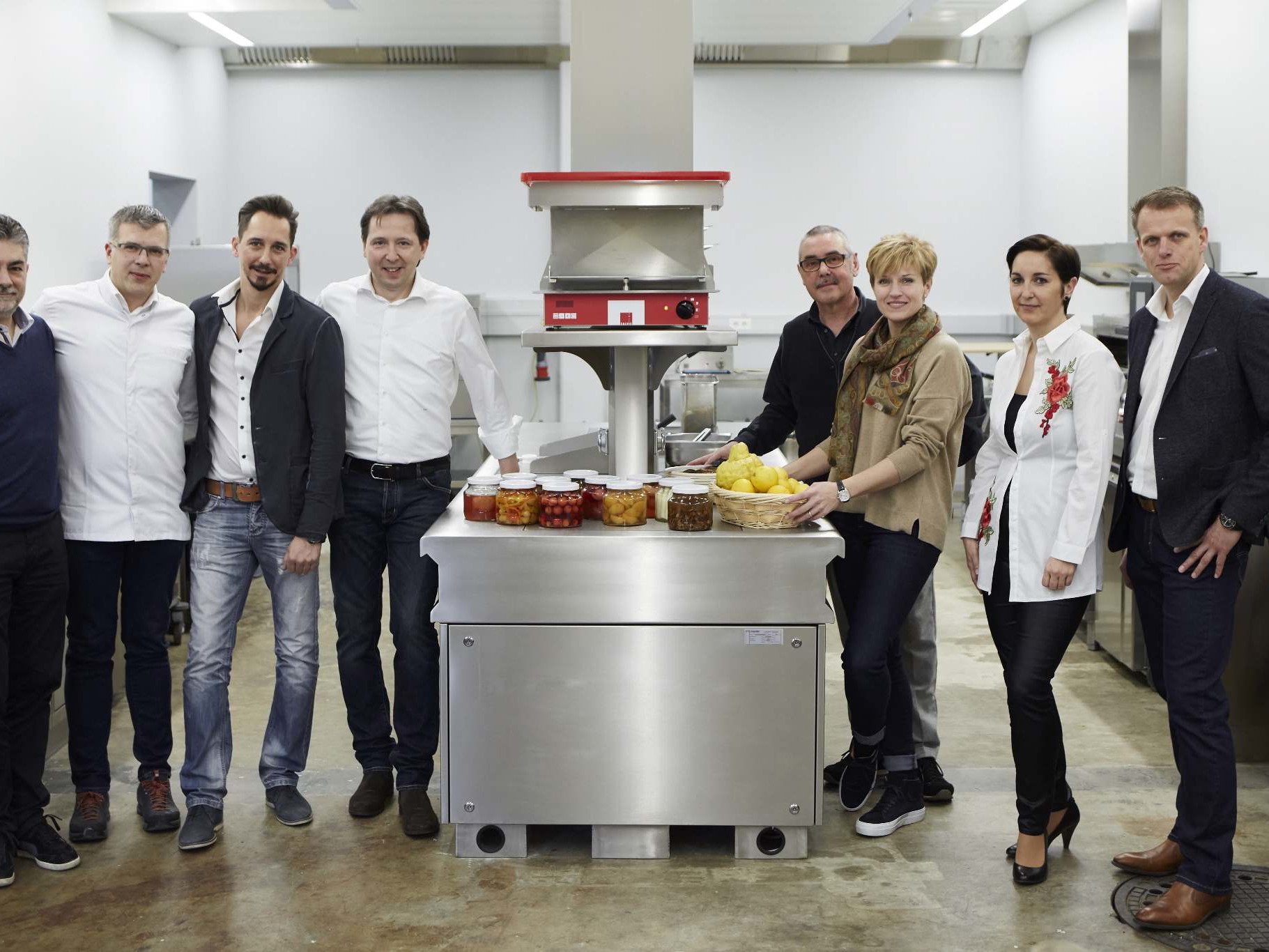 Die Koch.Statt verbindet: Zusammen kochen und experimentieren Heinz und Birgit Reitbauer mit dem Lohberger-Team.