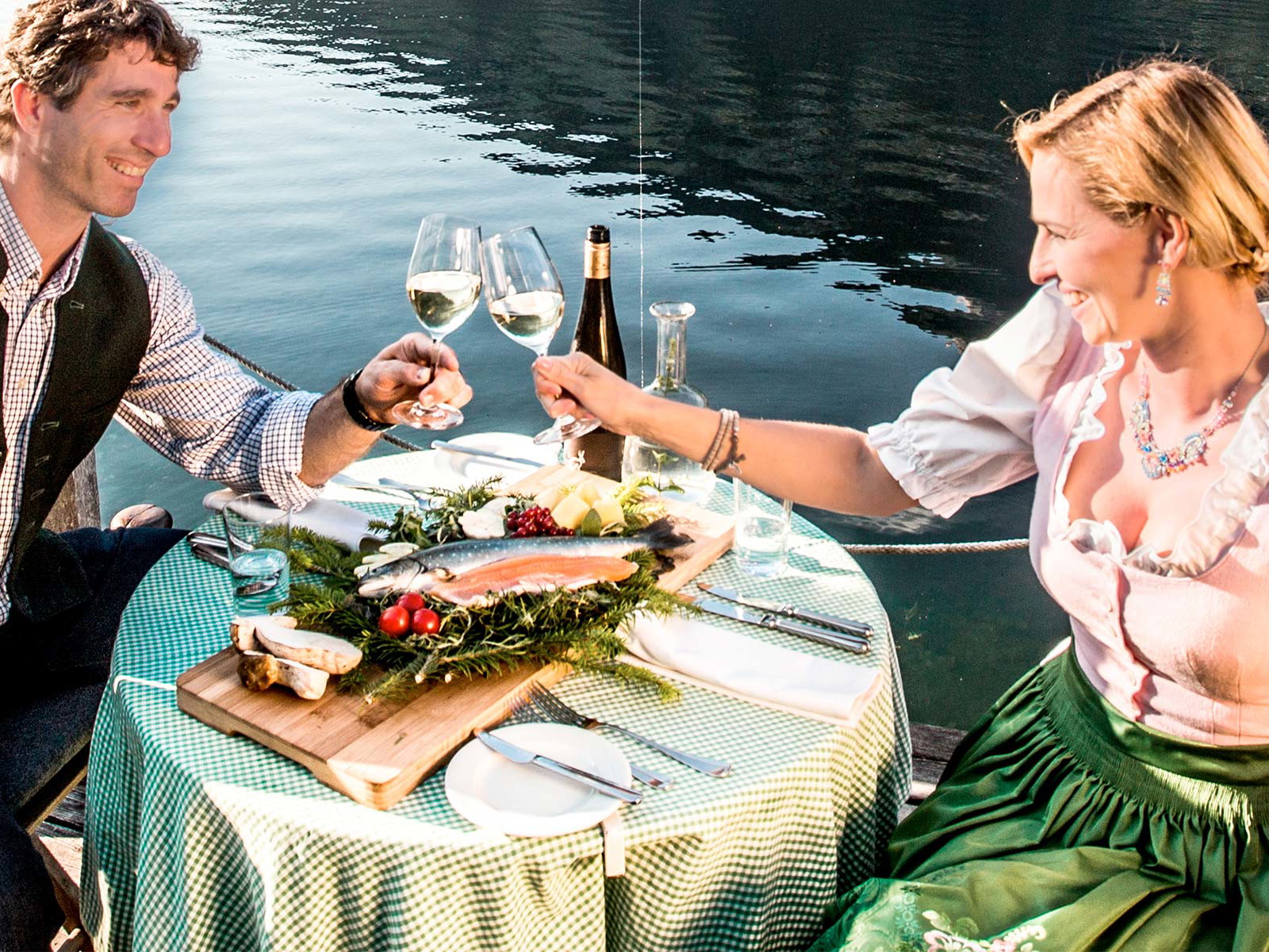 Frischer Fisch kommt auf den Tisch – beim Saiblingsfest