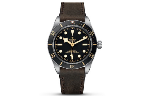 &nbsp;Tudor »Black Bay Fifty-Eight« mit braunem Lederband.