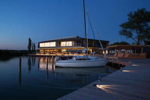 Das »Fritz«: coole Lage, moderne Architektur, aber schwankende Küchenleistung.