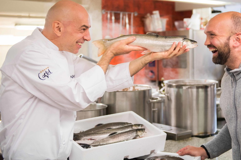 Gerhard Wieser with the fish supplier.
