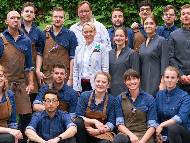 Stehen ab sofort ohne Job da: Spitzenkoch Thomas Bühner und sein Team aus dem »La Vie«