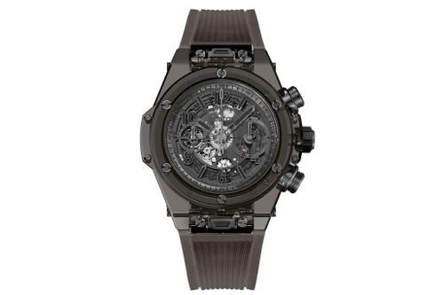 Hublot «Big Bang Unico Sapphire All Black»: Rauch-Schwarzes, 45 mm Saphirgehäuse, wassereicht bis zu 50 Meter. Motor ist das Hublot-eigene Chronografenkaliber HUB 1242 «Unico». Limitiert auf 500 Stück. Preis: rund 72.700 CHF.