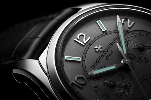 Die Vacheron Constantin «FiftySix» mit Tages-, Datums- und Gangreserveanzeige