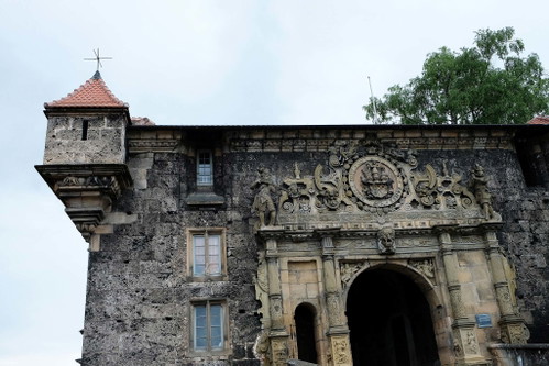 Das&nbsp;Schloss Hohentübingen&nbsp;liegt zentral in der Stadt Tübingen auf einem Bergsporn