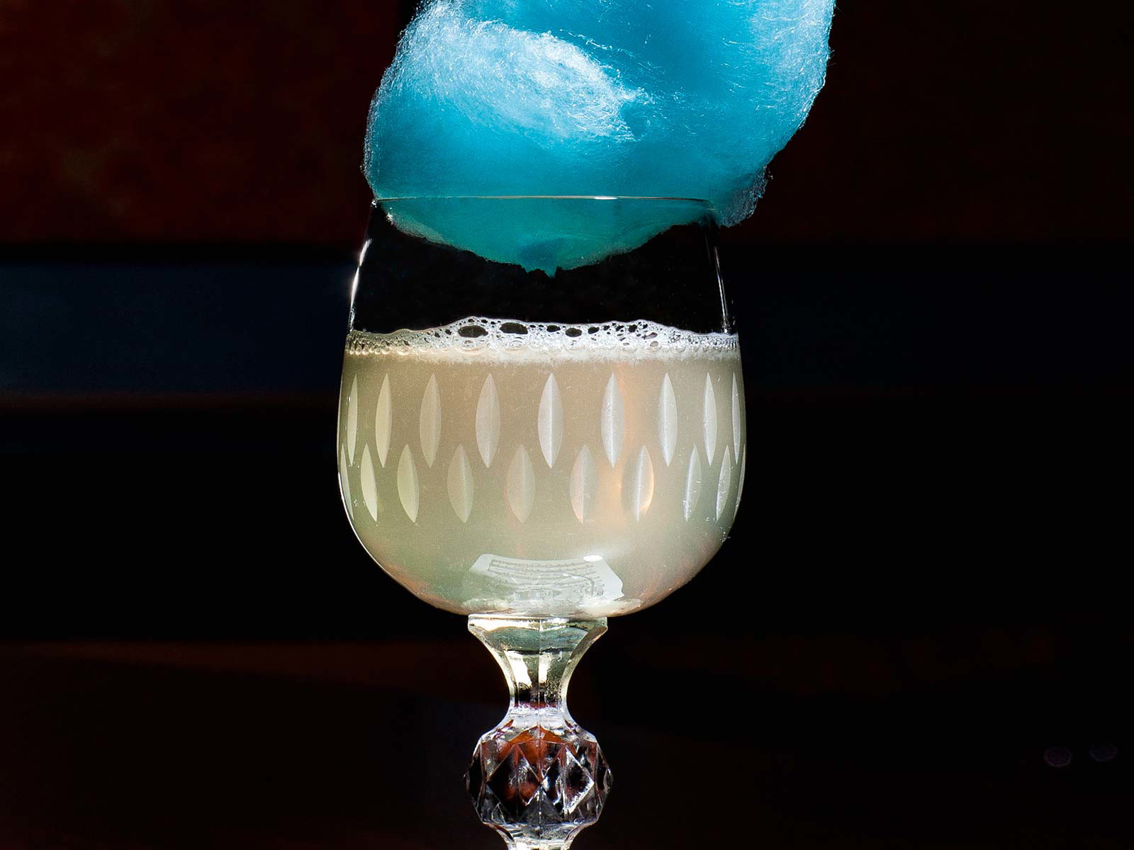 Spektakulärer Gin-Cocktail von Sigrid Schot, «Hammond Bar», Wien