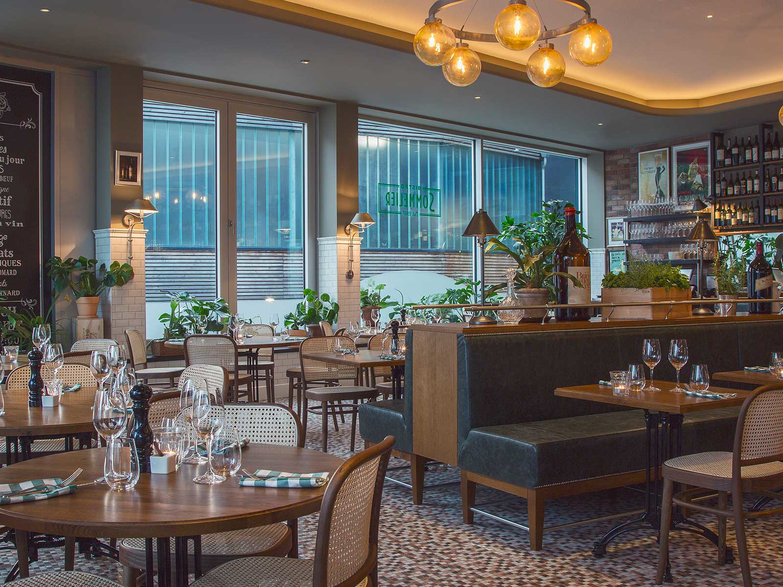800 Weine und französische Klassiker: »Bistro Sommelier«