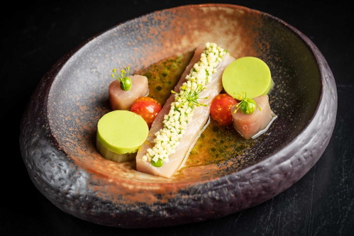 Eines von Kunz' neuen Gerichten: Makrele, Dill, Tomate.&nbsp;