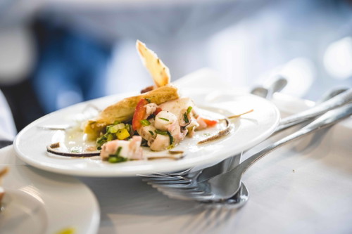 Ceviche (roh marinierter Fisch) vom Drachenkopf und Oktopus.