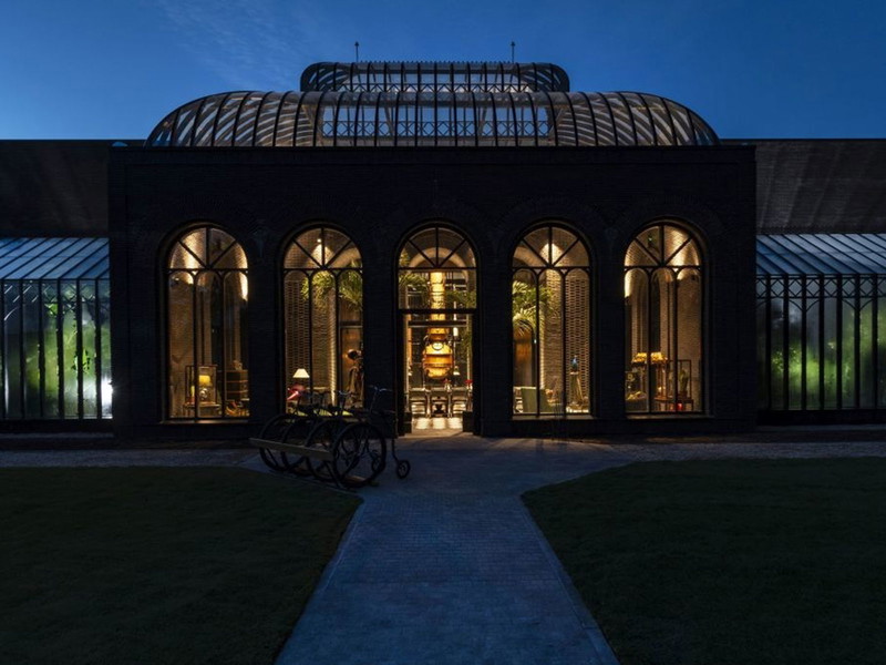 Der neue Gin Palace beherbergt einen Garten, Gewächshäuser, eine Bar, ein Aromen-Labor und ein Schulungszentrum.