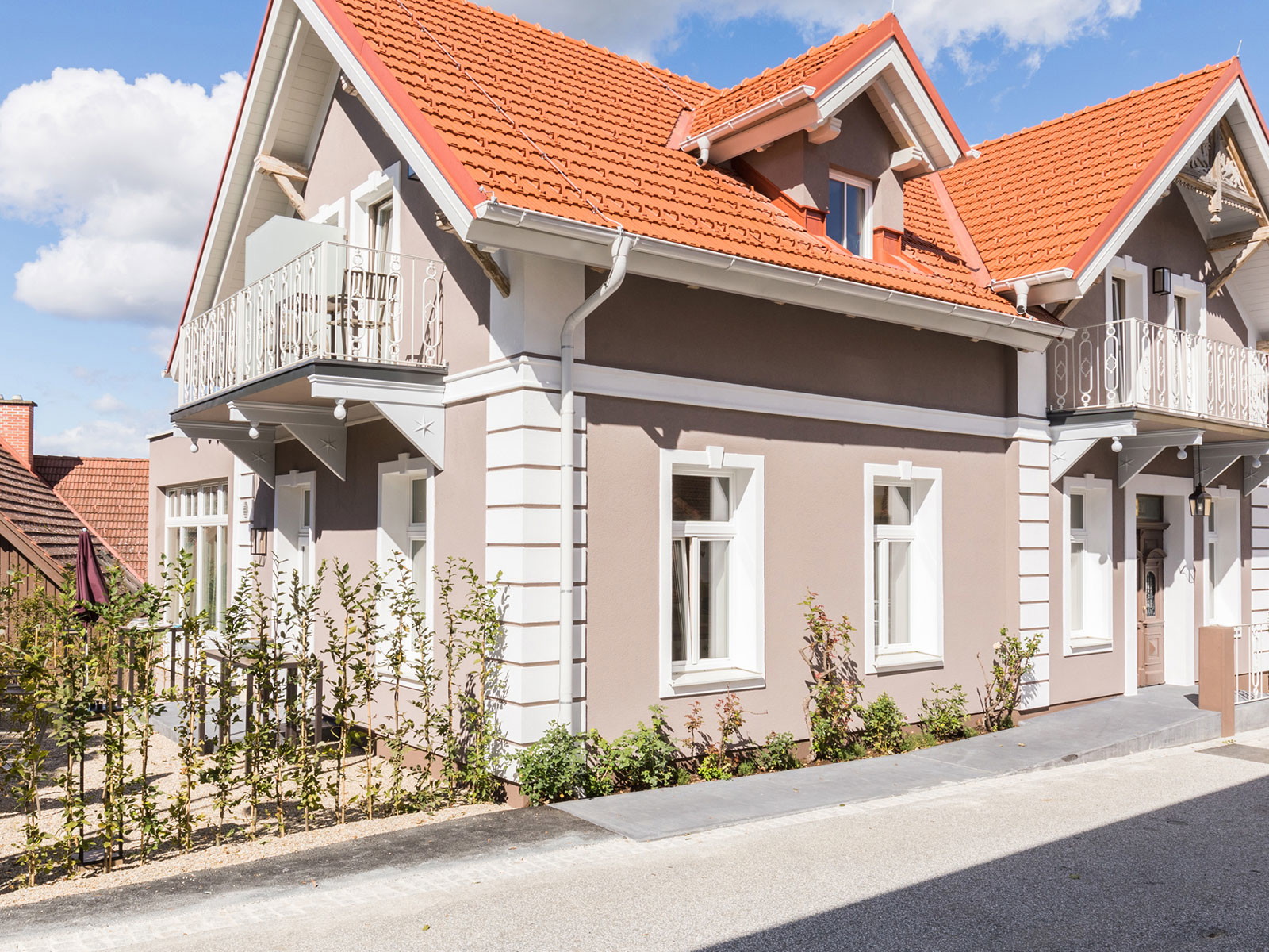 Die »Villa Rosa« befindet sich gegenüber vom »Steira Wirt«