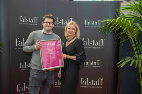 Bester Fruchtbrand und Brenner de Jahres bei der Falstaff SPirits Trophy 2018: Hans Reisetbauer mit der Roten Willoiamsbirne