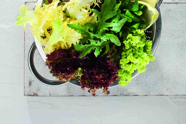Gewürzspezialitäten machen den Salat zum Hauptgericht.